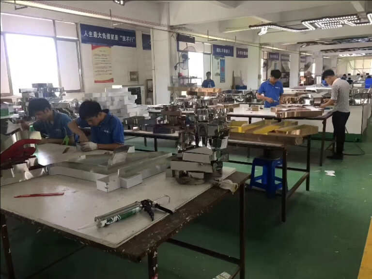Why Do Overseas Buyers Choose Chinese LED Sign Manufacturers?