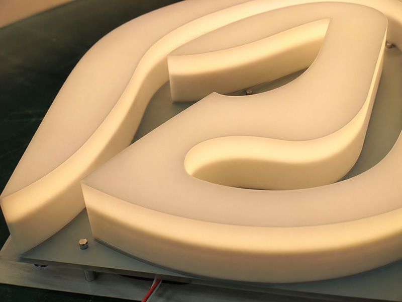 Diffusion structure for even lighting in acrylic LED logo sign