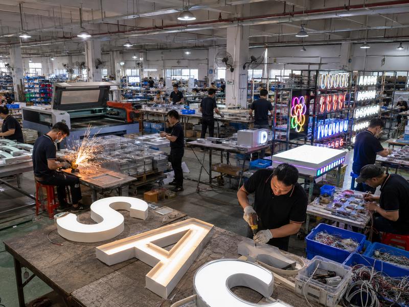 Verified LED sign factory with channel letter fabrication, LED installation, testing and packing